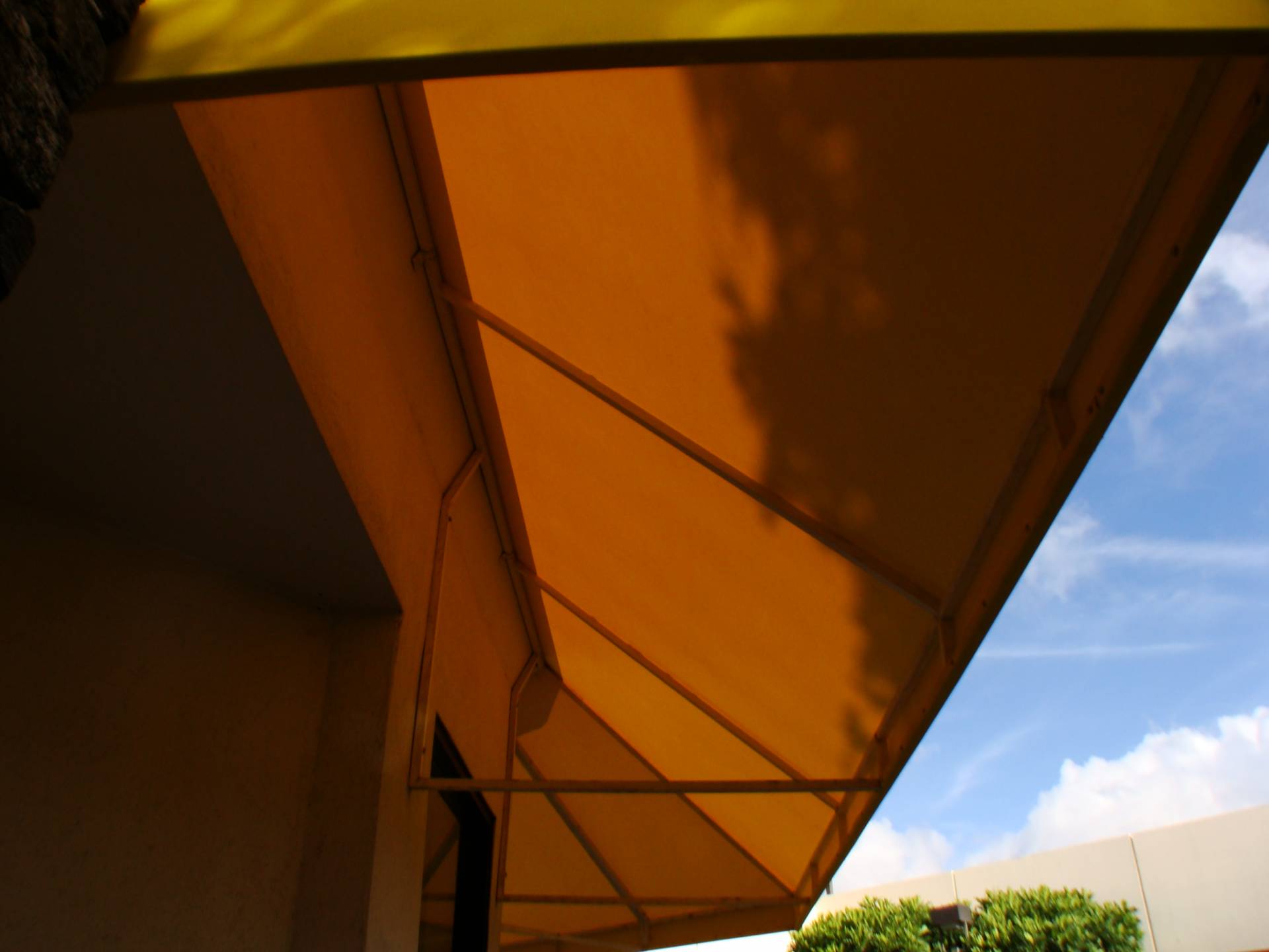 Jamba Juice Kapahulu Tropical J's